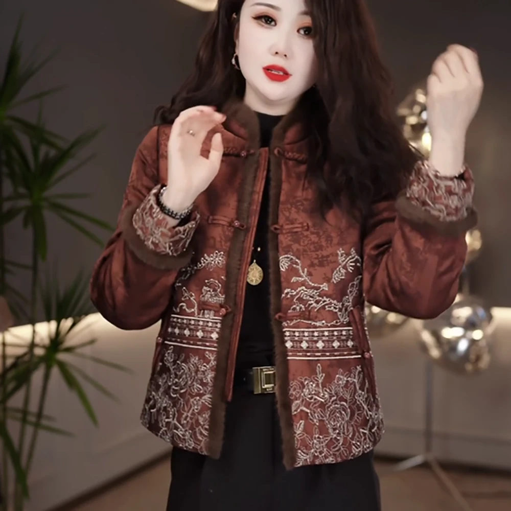 2025冬新款复古国风刺绣中式盘扣拜年加厚保暖唐装棉服外套