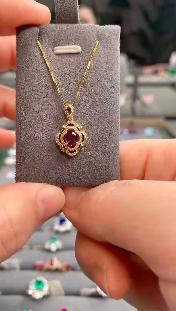 【闪购商品】红宝石吊坠(不含链)18K金镶嵌红宝石