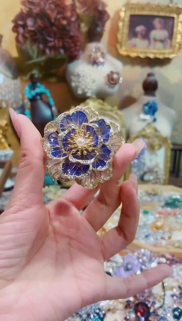 合成立方氧化锆铜合金紫牡丹