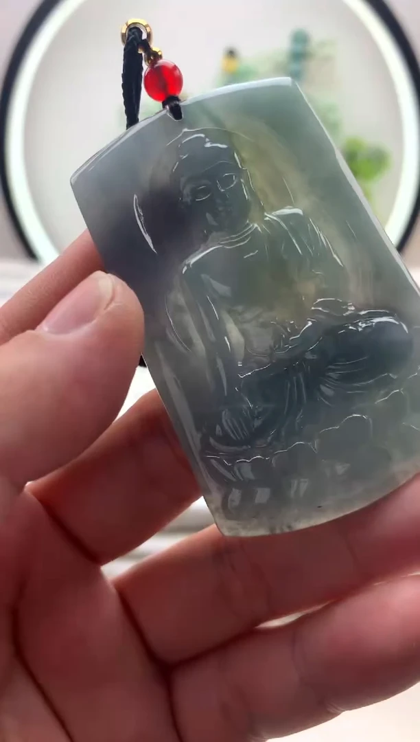 翡翠未镶嵌颈饰阿弥陀佛