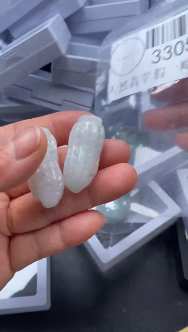 吊坠(不含链)未镶嵌翡翠3305