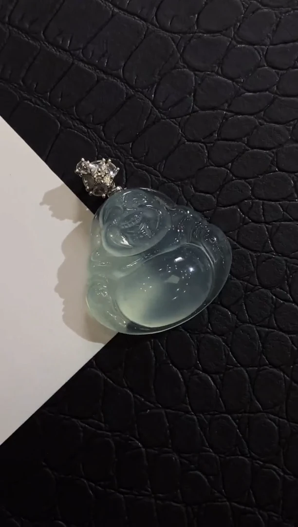 颈饰18K金镶嵌翡翠收到货48小时鉴赏期新年配饰（超时不退不换）