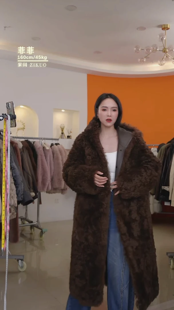 闪购女士长款带帽皮毛一体外套M115L125