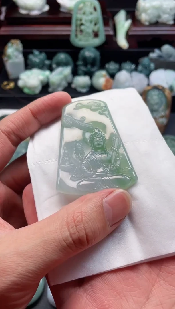 颈饰未镶嵌翡翠38  天然翡翠a货  虚空藏菩萨