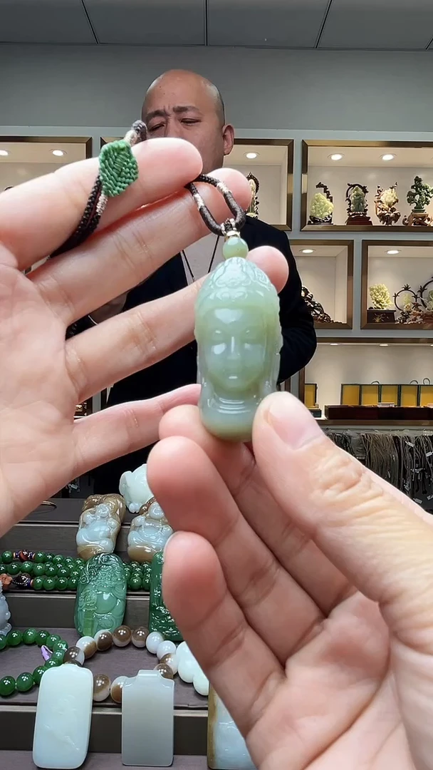 【闪购商品】和田玉颈饰未镶嵌苏