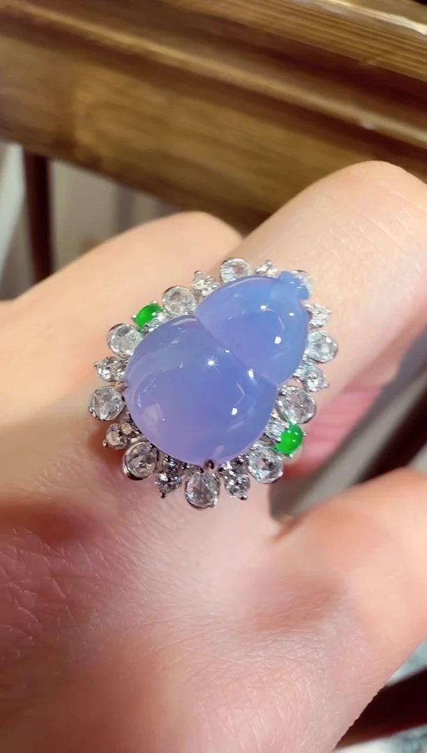 【闪购商品】翡翠戒指18K金镶嵌葫芦