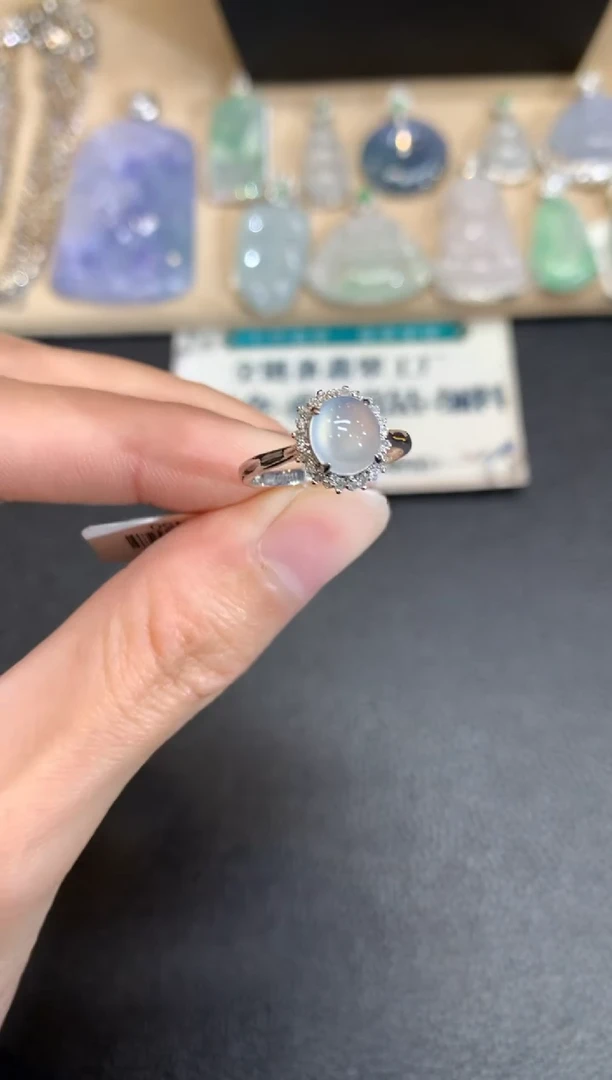 【闪购商品】翡翠戒指18K金镶嵌蛋面【无服务费】