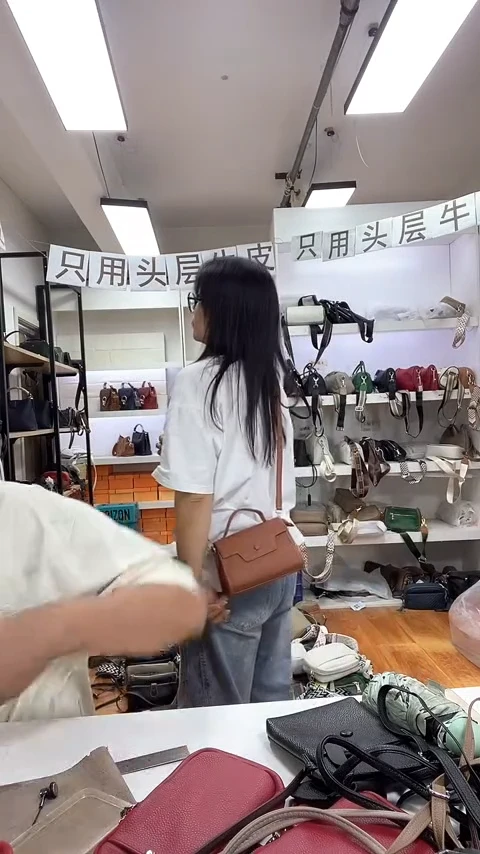 头层牛皮小机车棕色