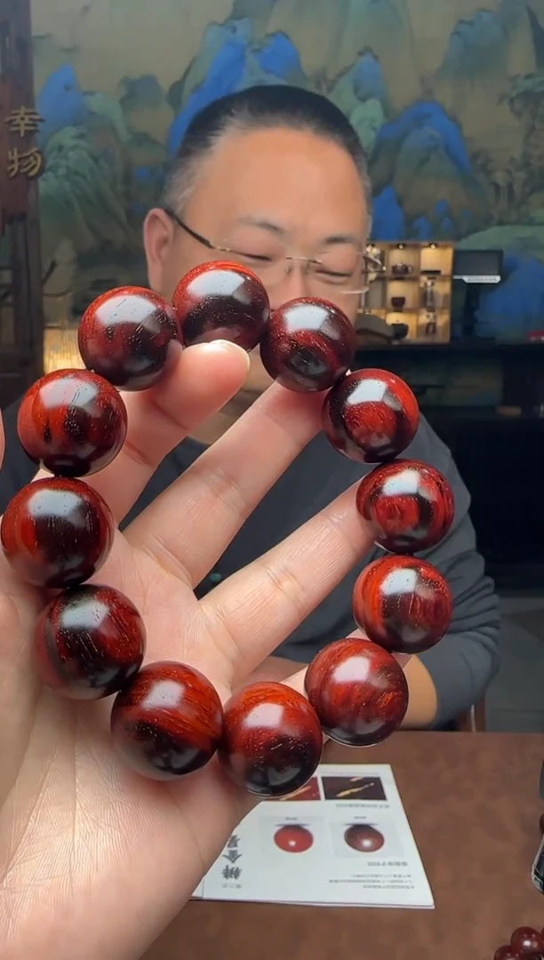 【闪购商品】小叶紫檀手串/手链2.0*12颗原汁原味火焰纹泥料