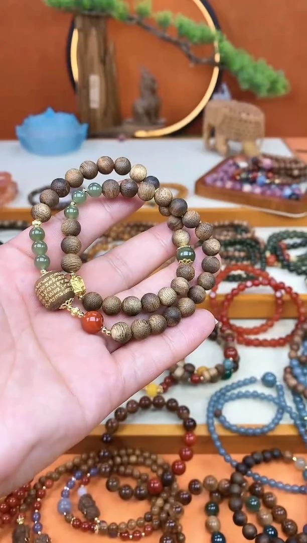 【闪购商品】檀香木手串未镶嵌莺歌绿五条双圈