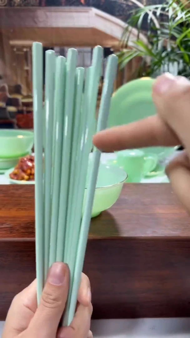 【闪购商品】... 玉瓷筷子10双福利价格