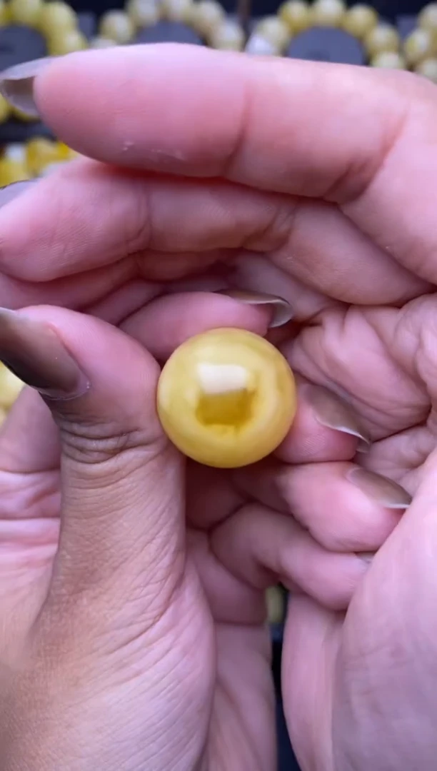 裸石琥珀未镶嵌尺寸20.9MM大小姐珠宝129