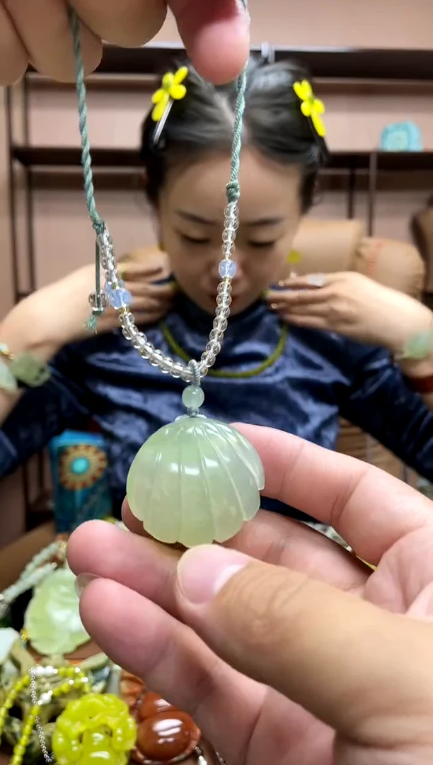 未镶嵌岫玉吊坠·3