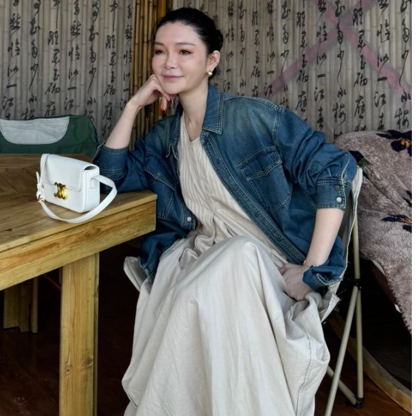 沐慕MUMU 春装复古港风牛仔衬衫高级感遮肉显瘦休闲百搭衬衣C015