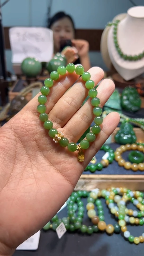 未镶嵌手串和田玉1
