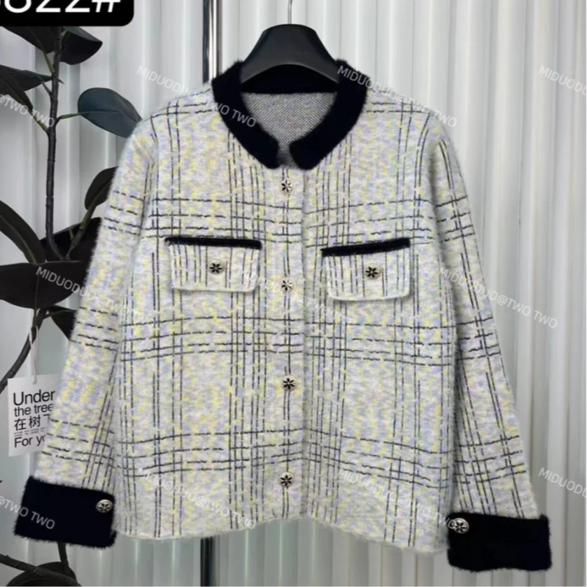 晴晴家（清仓）撞色领撞色袖子小香风上衣 8822