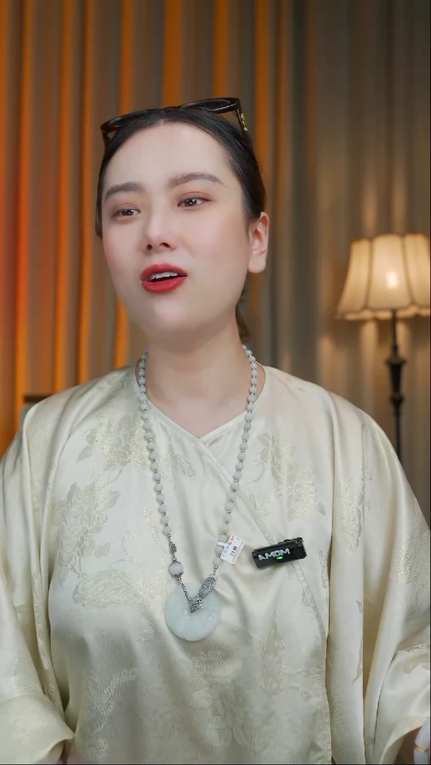 翡翠手镯未镶嵌翡翠平安扣