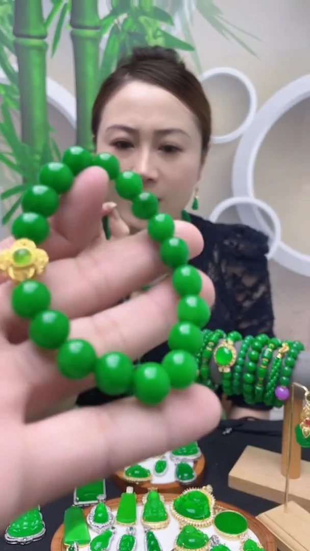 14K金镶嵌手链翡翠C159