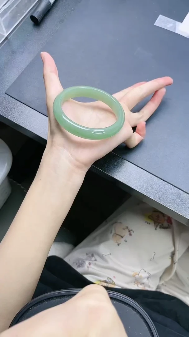 石英质玉手镯未镶嵌59-58.5