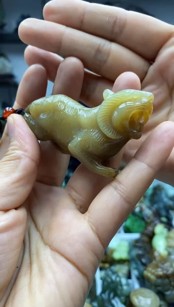 未镶嵌和田玉把件1