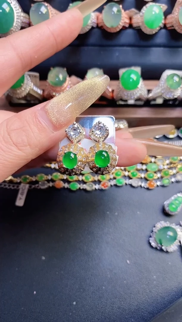 未镶嵌戒指翡翠天然