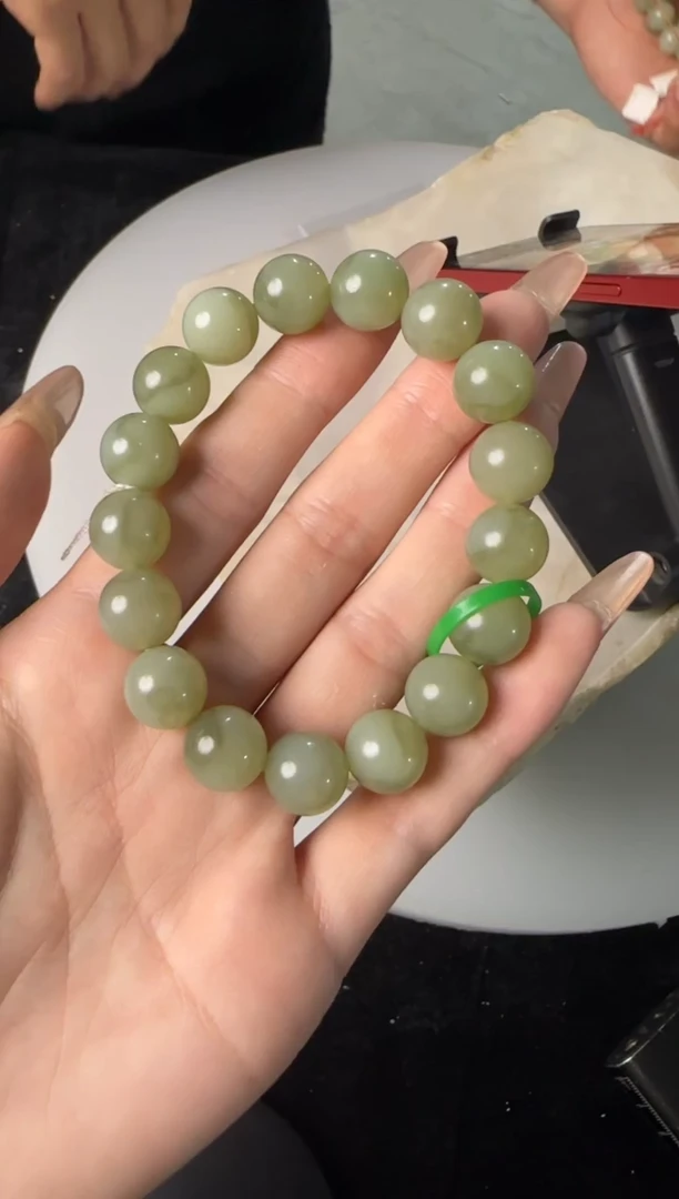 手串未镶嵌和田玉手串