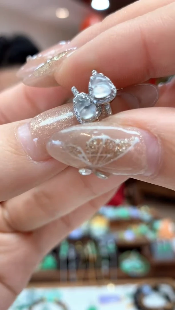 【闪购商品】翡翠耳饰18K金镶嵌耳包