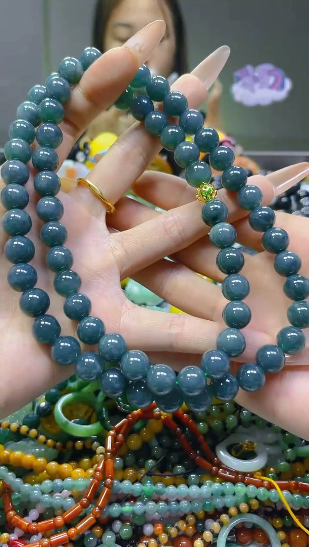翡翠未镶嵌颈饰10MM/J/翡翠A货，一件也是批发价