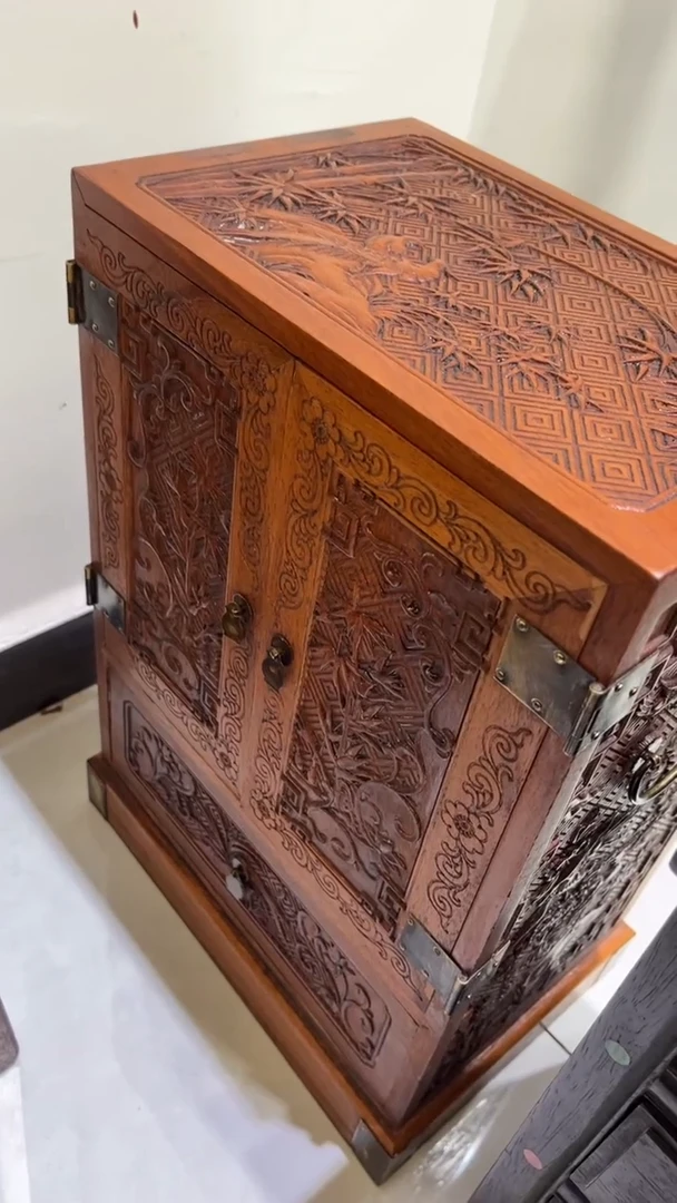 【闪购商品】木缅花雕刻收纳柜