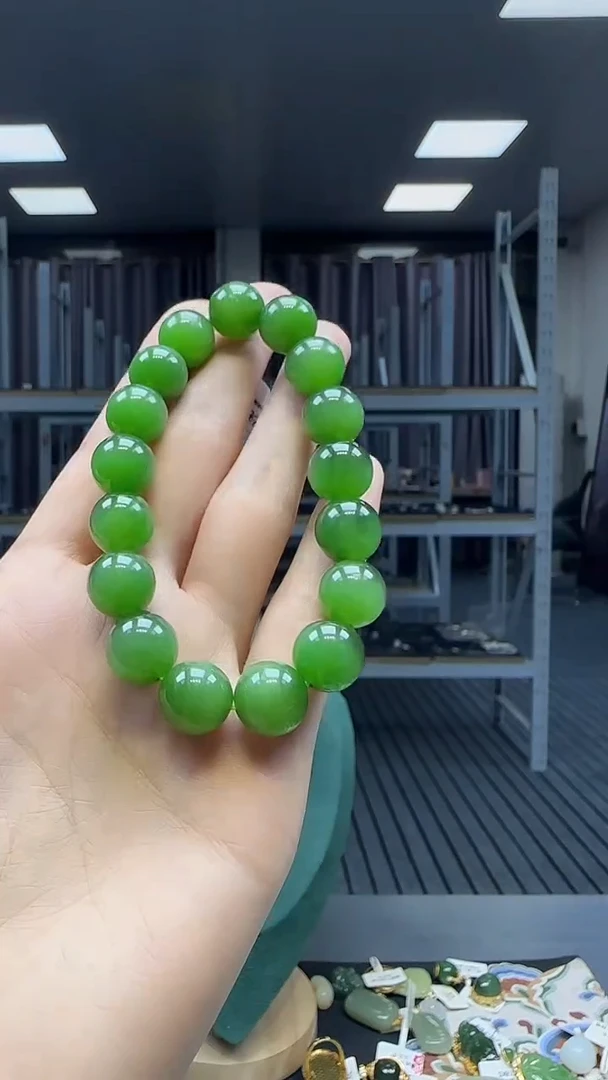 未镶嵌手串和田玉1