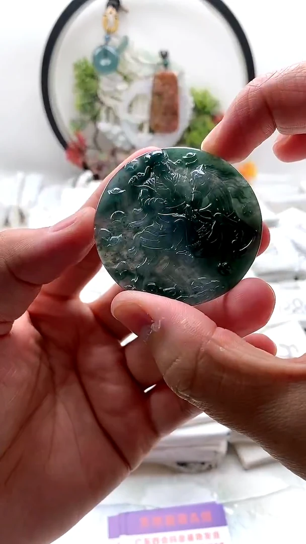 颈饰未镶嵌翡翠财神