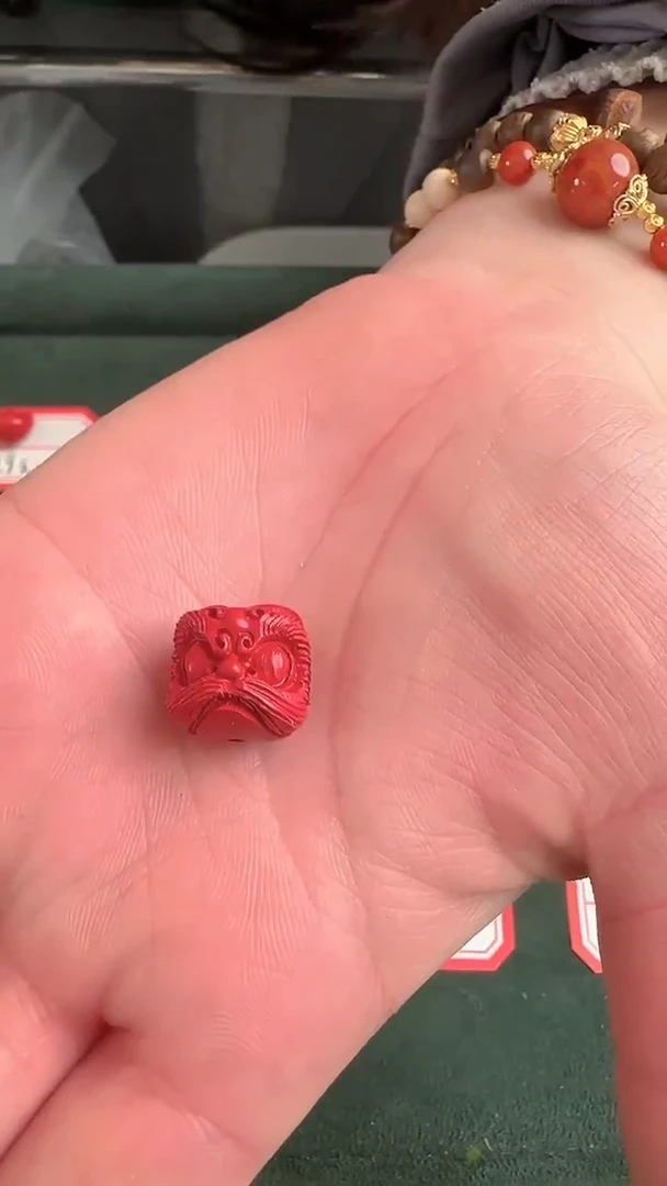 天然辰砂朱砂大狮子
