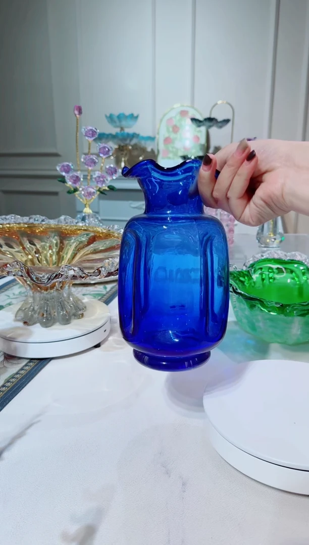 手工艺品琉璃蓝色花瓶   微瑕