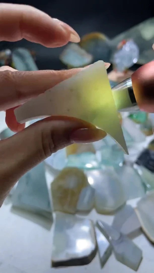 未镶嵌翡翠耳饰材料