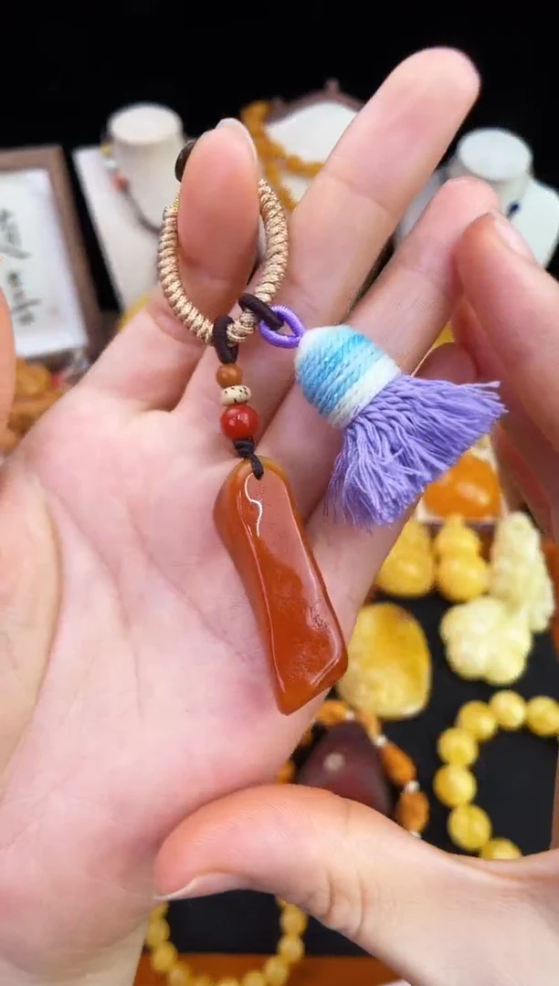 琥珀未镶嵌珠宝奇石柒月