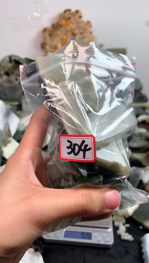 未镶嵌和田玉摆件304