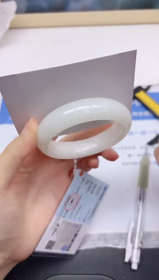 和田玉手镯未镶嵌252-54.8