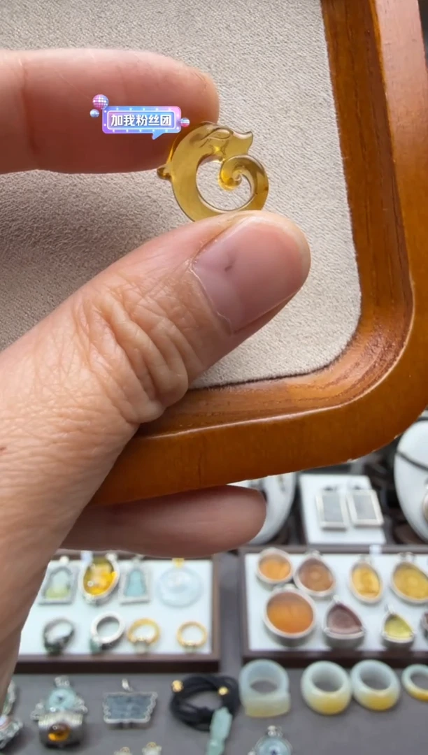 琥珀颈饰未镶嵌配饰38