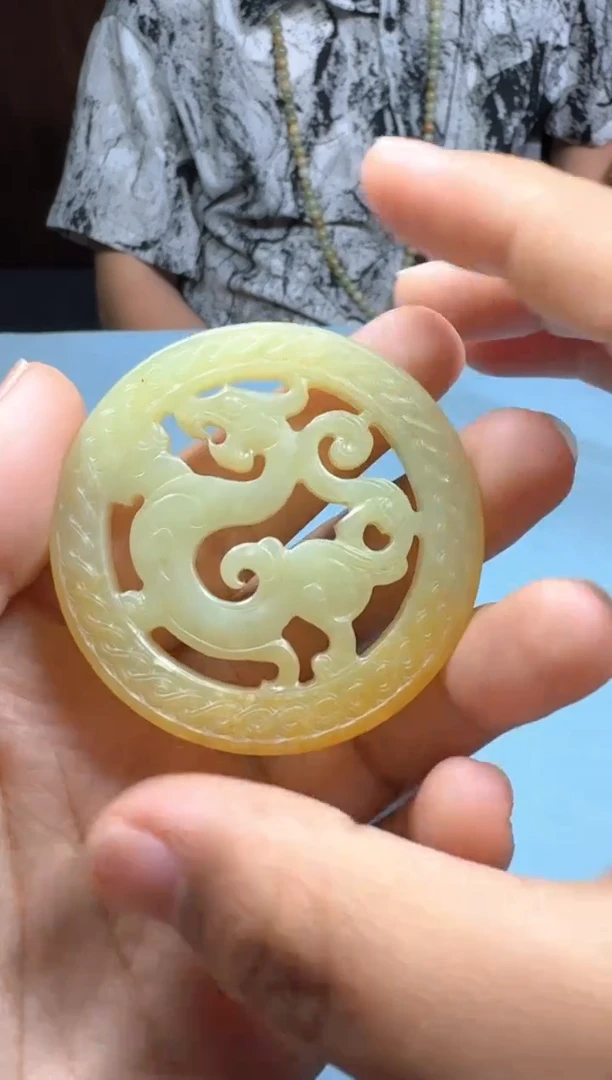 和田玉未镶嵌颈饰1