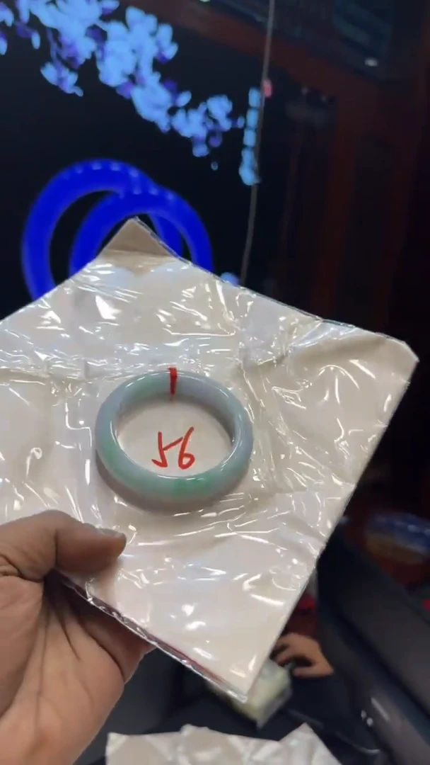 【闪购商品】翡翠手镯未镶嵌手镯
