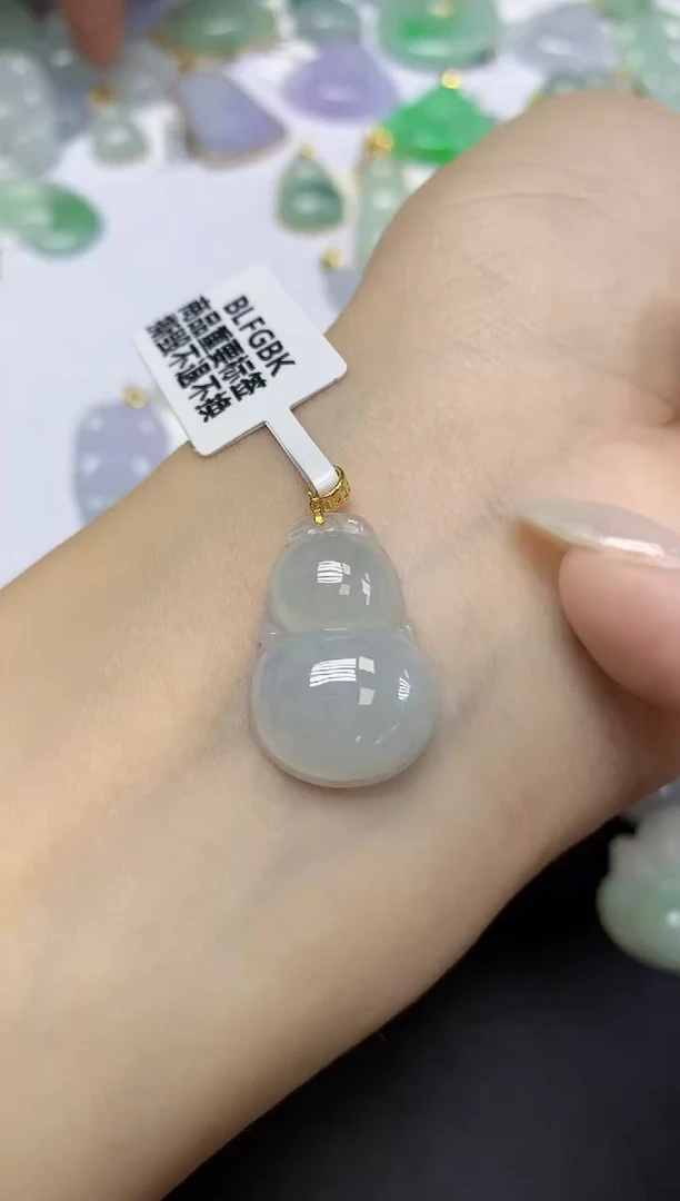 翡翠18K金镶嵌颈饰天然缅甸翡翠A货百元以上9元证书费自理