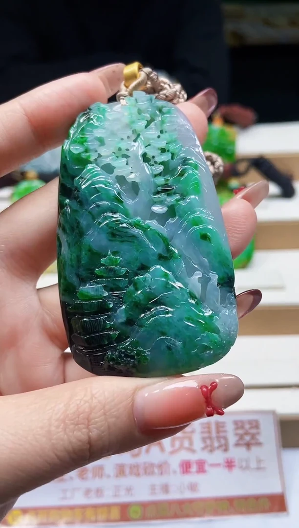 颈饰未镶嵌翡翠翡翠A货