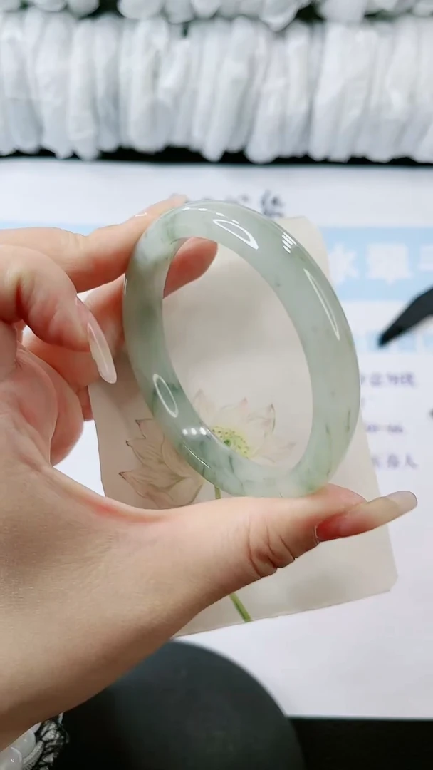 【闪购商品】石英质玉手镯未镶嵌多样性发货P232