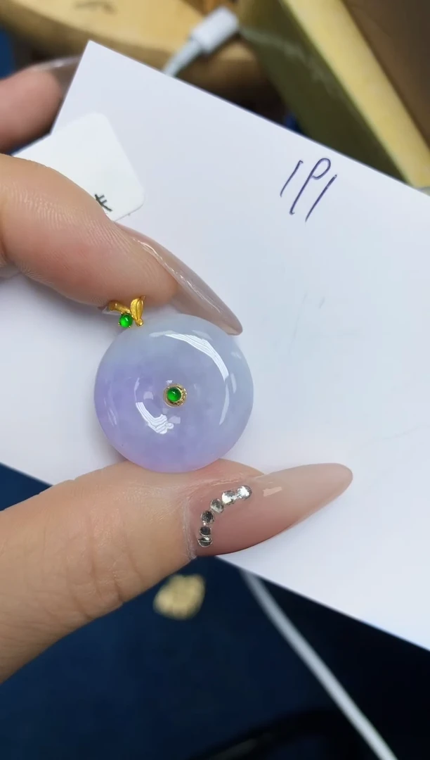 翡翠18K金镶嵌颈饰天然翡翠A货