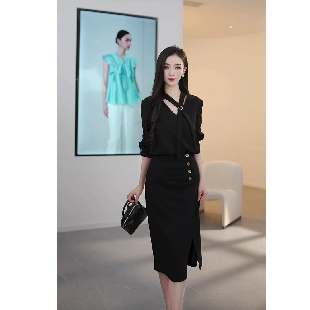 【众心专属】曼德诗气质款纯色飘带小衫