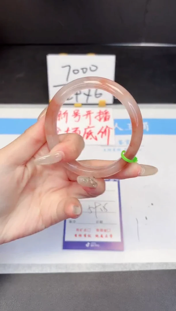 【闪购商品】石英质玉手镯未镶嵌124-59.5