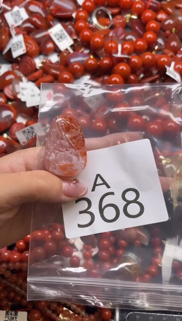南红玛瑙未镶嵌珠宝奇石A368