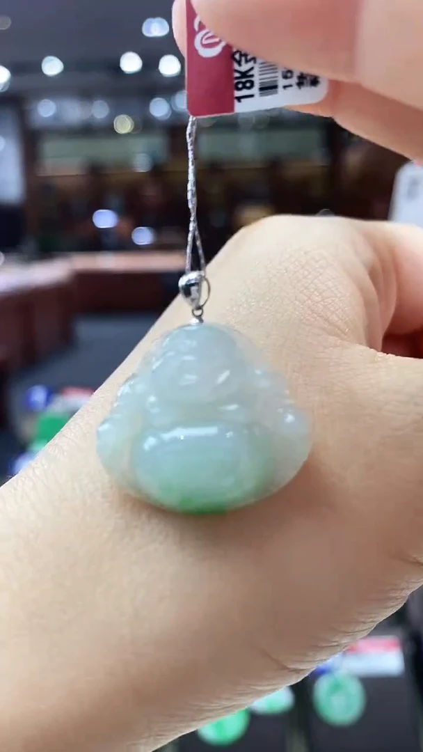 颈饰18K金镶嵌翡翠佛公