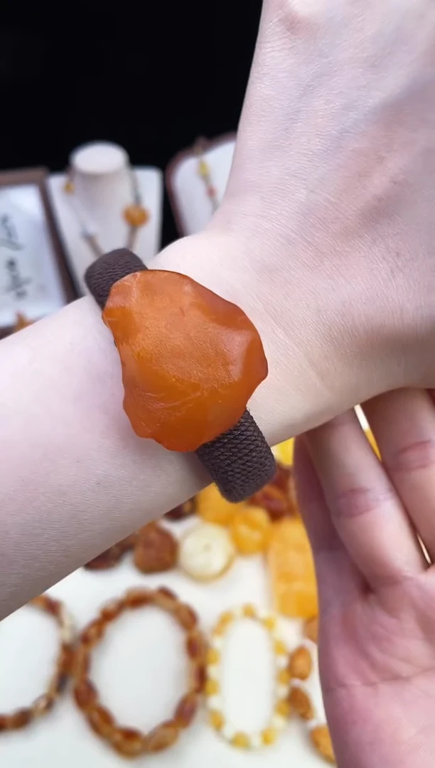 琥珀未镶嵌珠宝奇石柒月