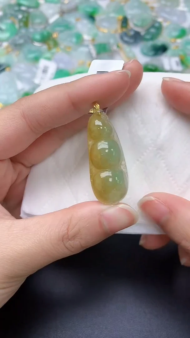 颈饰18K金镶嵌翡翠天然缅甸A货百元以上9元证书费自理